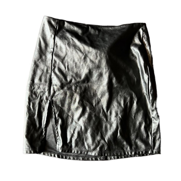 Dresses & Skirts - Black Skirt